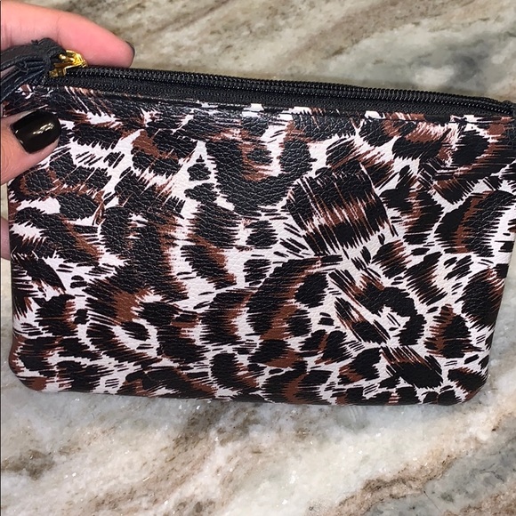 cute cheetah makeup pouch - Picture 3 of 3